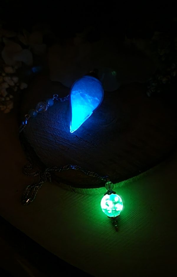 Les jolis trésors de lalie - Pendule divinatoire cristal de roche luminescent